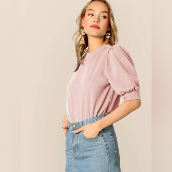 NWT Mock Neck Puff Sleeve Top - Picture 4 of 5